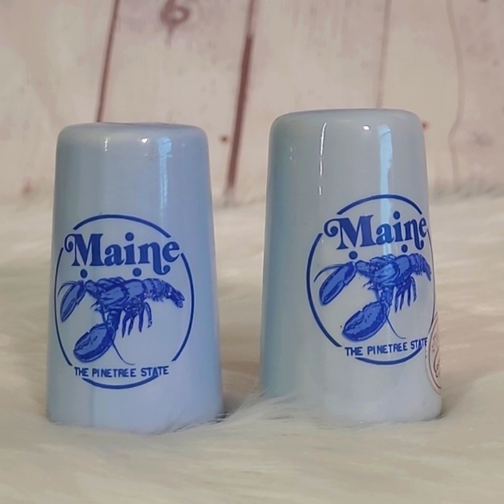 Vintage Nanco Maine Blue Lobster Salt & Pepper Shakers Porcelain Pinetree State - Picture 15 of 16